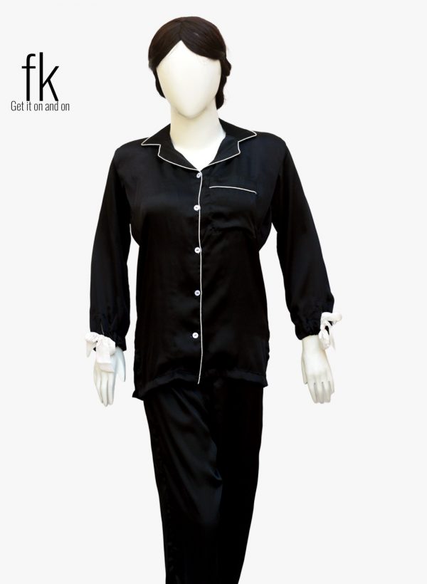 Black Silk in knot style for your elegance